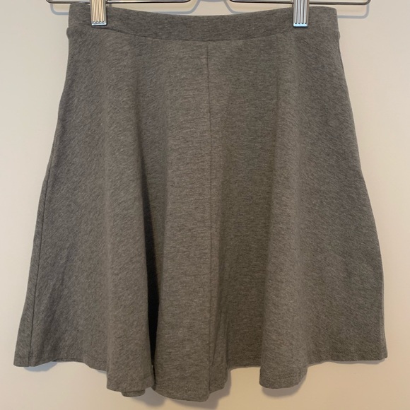Forever 21 Gray Skater Skirt - Picture 2 of 2